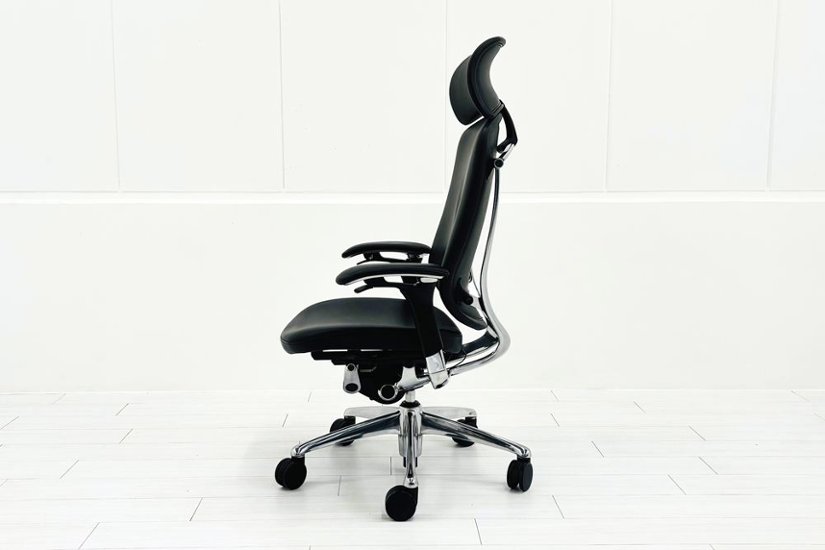 【ポリッシュ脚ピカピカ磨き有！】オカムラ コンテッサ 中古 大型ヘッドレスト付 OKAMURA Contessa 中古オフィス家具 ブラック 革 レザー画像