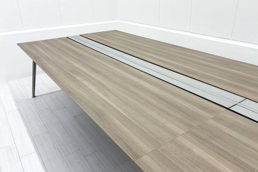 オカムラ プリシード フリーアドレス 幅4800 ミーティングテーブル 会議机 中古オフィス家具 4800/1400/720画像