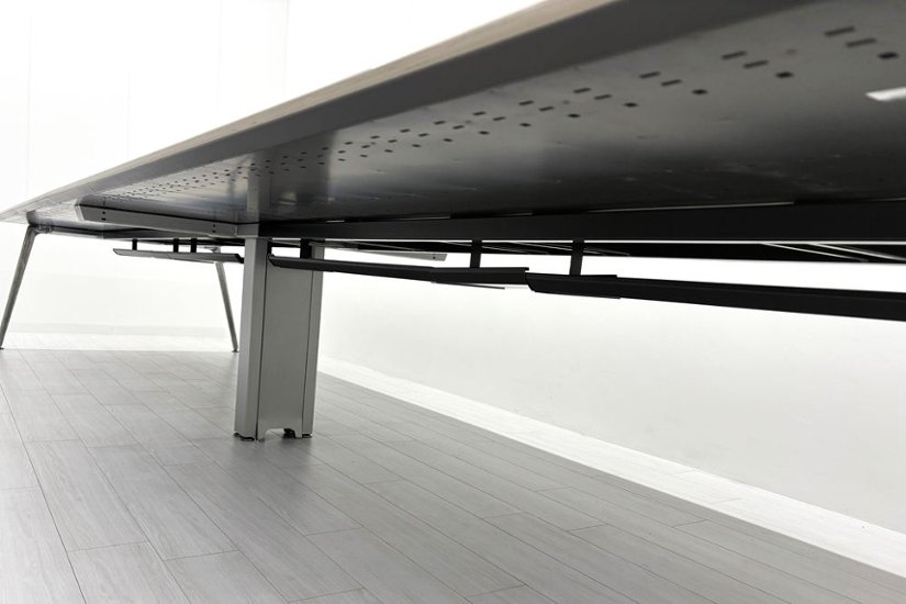 オカムラ プリシード フリーアドレス 幅4800 ミーティングテーブル 会議机 中古オフィス家具 4800/1400/720画像