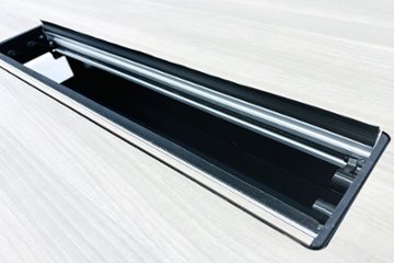 【ポリッシュ脚ピカピカ磨き有！】 PRECEDE オカムラ プリシード 中古 大型会議テーブル ミーティングテーブル 中古オフィス家具 3200/1200/720画像