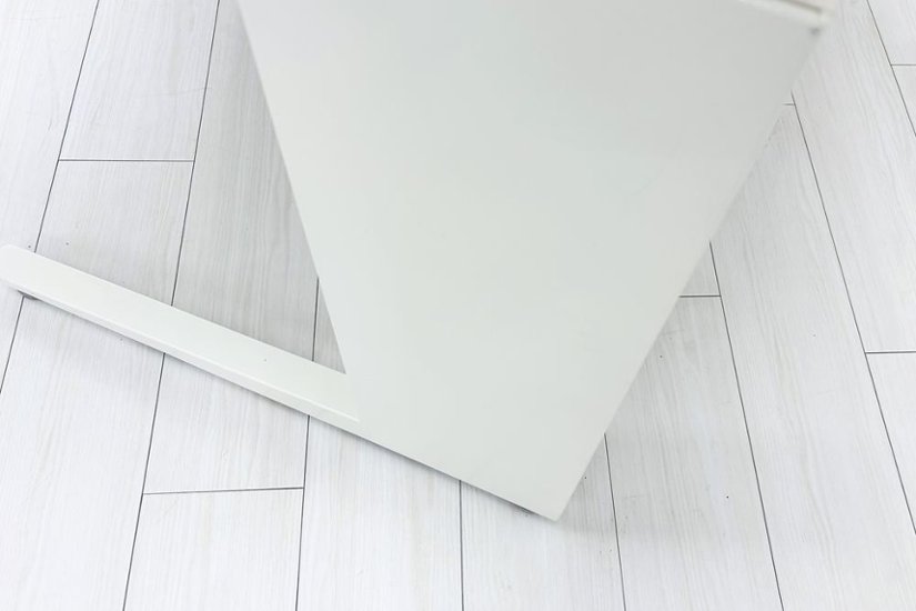 【3台セット】オカムラ ブーメランデスク 120° 1100mm 中古 事務机 中古オフィス家具 ミディアムブラウン系色画像