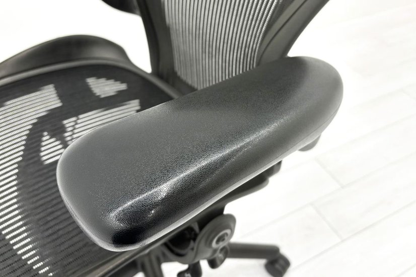 Herman Miller Aeron Chairs アーロンチェア 中古 Bサイズ フル装備 ハーマンミラー 中古オフィス家具 肘ダイヤル シリンダー交換済み画像