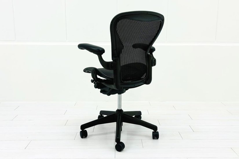Herman Miller Aeron Chairs アーロンチェア 中古 Bサイズ フル装備 ハーマンミラー 中古オフィス家具 肘ダイヤル シリンダー交換済み画像