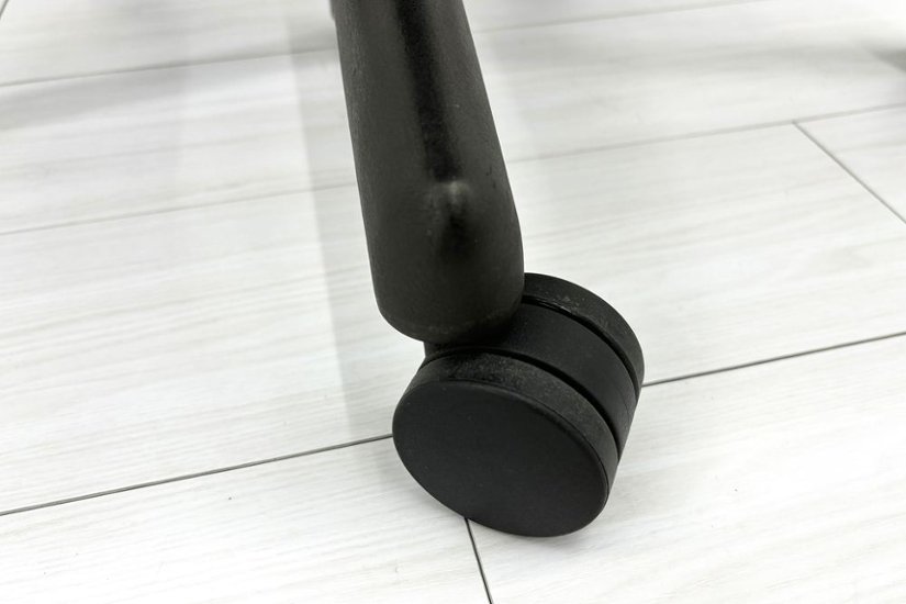Herman Miller Aeron Chairs アーロンチェア 中古 Bサイズ フル装備 ハーマンミラー 中古オフィス家具 肘ダイヤル シリンダー交換済み画像