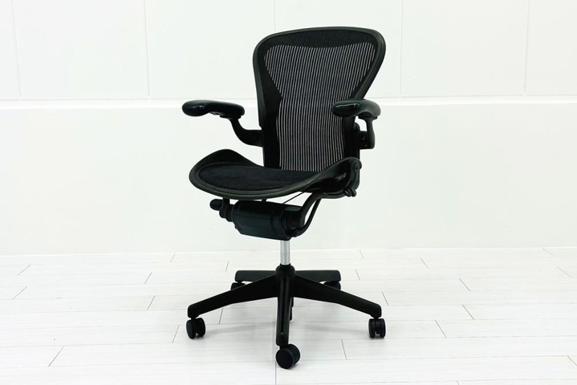 Herman Miller Aeron Chairs アーロンチェア 中古 Bサイズ フル装備 ハーマンミラー 中古オフィス家具 肘ダイヤル シリンダー交換済み画像