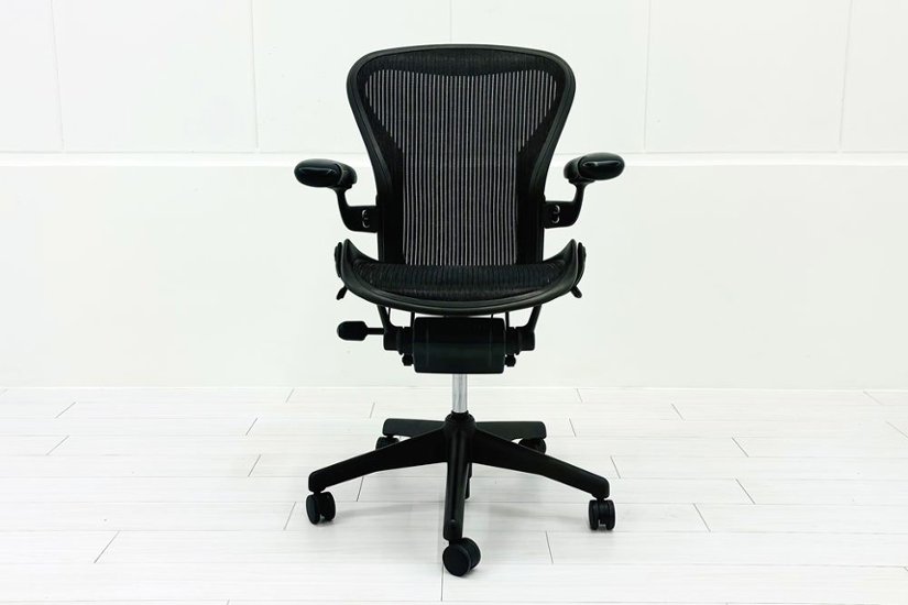 Herman Miller Aeron Chairs アーロンチェア 中古 Bサイズ フル装備 ハーマンミラー 中古オフィス家具 肘ダイヤル シリンダー交換済み画像