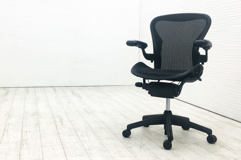 アーロンチェア 中古 Bサイズ フル装備 ハーマンミラー Herman Miller Aeron Chairs 中古オフィス家具 肘レバー シリンダー交換済み画像