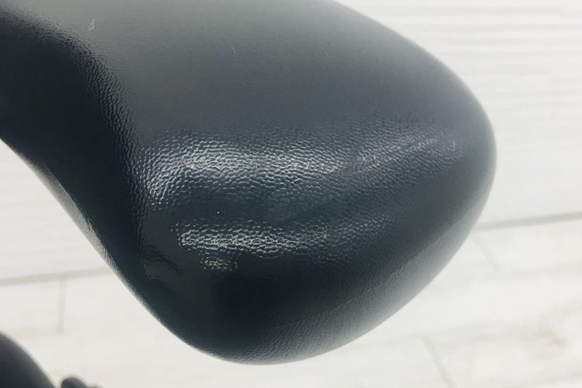 アーロンチェア 中古 Bサイズ フル装備 ハーマンミラー Herman Miller Aeron Chairs 中古オフィス家具 肘レバー シリンダー交換済み画像
