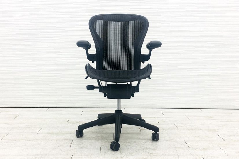 アーロンチェア 中古 Bサイズ フル装備 ハーマンミラー Herman Miller Aeron Chairs 中古オフィス家具 肘レバー シリンダー交換済み画像