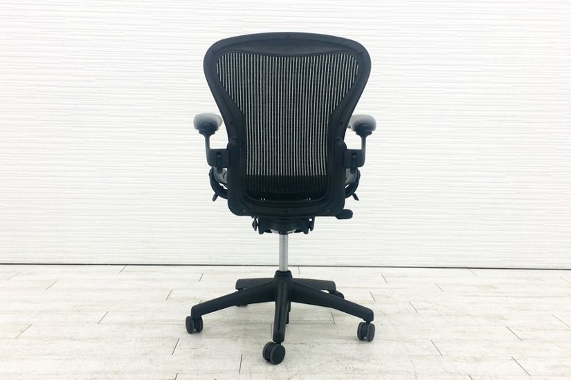 アーロンチェア 中古 Bサイズ フル装備 ハーマンミラー Herman Miller Aeron Chairs 中古オフィス家具 肘レバー シリンダー交換済み画像