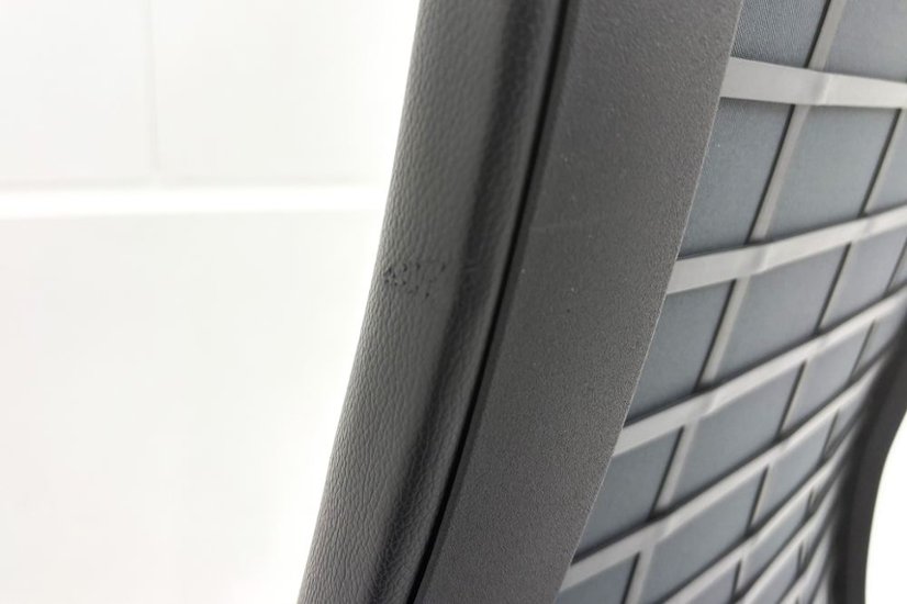 【ポリッシュ脚ピカピカ磨き有！】 ノール Knoll ノル リミックスチェア 中古 2020年製 ハイバック アルミループ肘 アルミミラー脚 ブラック レザー画像