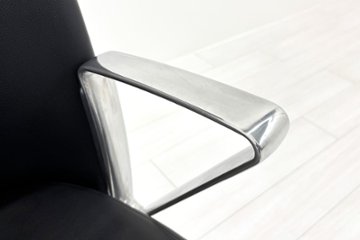 【ポリッシュ脚ピカピカ磨き有！】 ノール Knoll ノル リミックスチェア 中古 2020年製 ハイバック アルミループ肘 アルミミラー脚 ブラック レザー画像