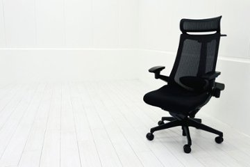 イトーキ アクトチェア 2023年製 中古 エクストラハイバック Act 事務椅子 ITOKI 中古オフィス家具 ブラックの画像