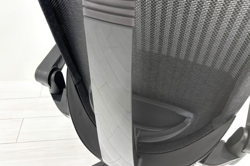 イトーキ アクトチェア 2023年製 中古 エクストラハイバック Act 事務椅子 ITOKI 中古オフィス家具 ブラック画像