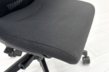 イトーキ アクトチェア 2023年製 中古 エクストラハイバック Act 事務椅子 ITOKI 中古オフィス家具 ブラック画像