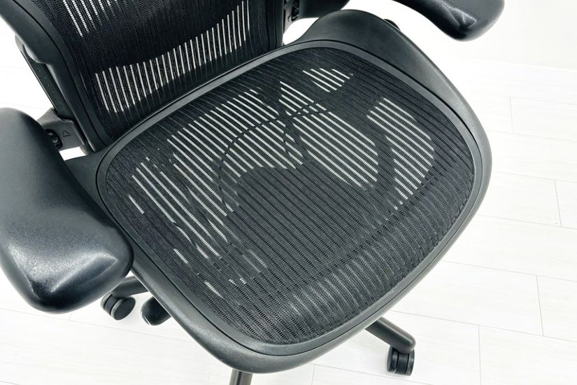 Aeron Chairs アーロンチェア 中古 Bサイズ フル装備 ハーマンミラー Herman Miller 中古オフィス家具 ランバーサポート 肘ダイヤル シリンダー交換済み画像