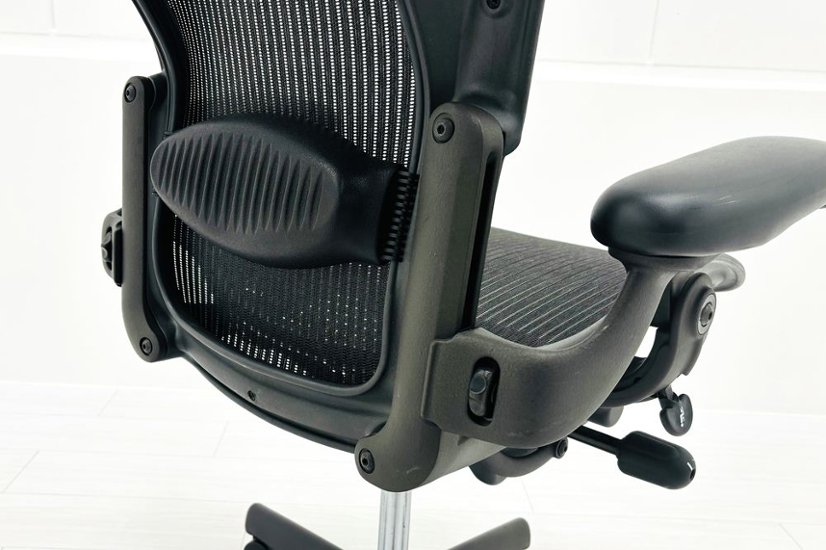 【消耗パーツ交換】 Aeron Chairs アーロンチェア 中古 Bサイズ フル装備 ハーマンミラー Herman Miller 中古オフィス家具 ランバーサポート 肘ダイヤル画像