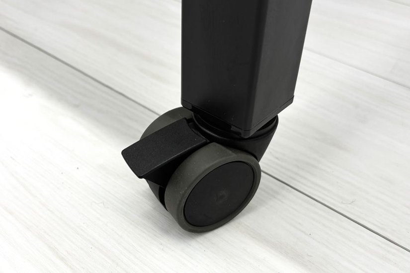 オカムラ アプションフリー Aption Free フレキシブルテーブル 中古 中古オフィス家具 1200/700/720画像