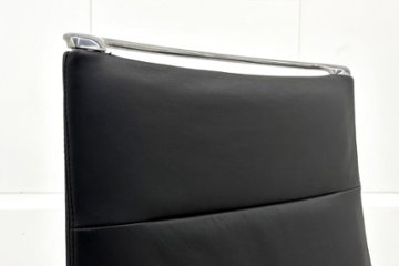 【6脚セット】 オカムラ モードチェア 中古 2017年製 ハイバック デザインアーム 中古オフィス家具 ブラック レザー画像