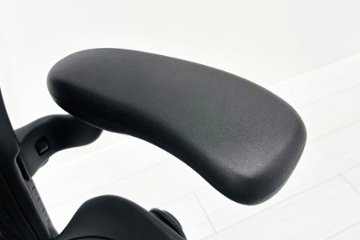ハーマンミラー アーロンチェア Bサイズ フル装備 中古 2016年製 ポスチャーフィット Herman Miller Aeron Chair 中古オフィス家具 肘レバー画像