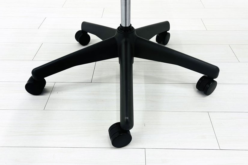 ハーマンミラー アーロンチェア Bサイズ フル装備 中古 2016年製 ポスチャーフィット Herman Miller Aeron Chair 中古オフィス家具 肘レバー画像