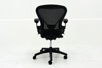 ハーマンミラー アーロンチェア Bサイズ フル装備 中古 2016年製 ポスチャーフィット Herman Miller Aeron Chair 中古オフィス家具 肘レバー画像