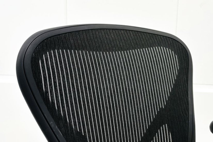 ハーマンミラー アーロンチェア Bサイズ フル装備 中古 2016年製 ポスチャーフィット Herman Miller Aeron Chair 中古オフィス家具 肘レバー画像