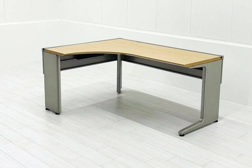 イトーキ 中古 L型デスク L字デスク 角テーブル L型机 L字机 中古オフィス家具 1600/1200/720 左ラウンド画像