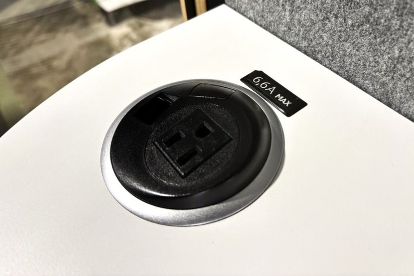 フラメリー 遮音ブース Framery 中古 フルクローズ型ワークブース 個室防音ブース フォンブース 中古オフィス家具 1000/1000/2210画像