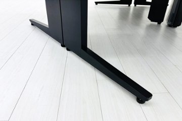 オカムラ プロユニット ブーメランデスク 中古 【三台セット】 幅1200 中古オフィス家具 プライズウッドミディアム画像