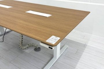 電動昇降テーブル オカムラ スイフト ミーティングテーブル 会議机 中古オフィス家具 会議テーブル 2100/1100/710～1260画像