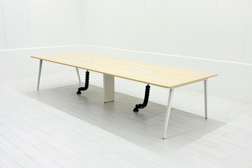 ウチダ レムナ 大型会議テーブル 中古 ミーティングテーブル 大型会議机 中古オフィス家具 メープル天板 3600/1200/720画像