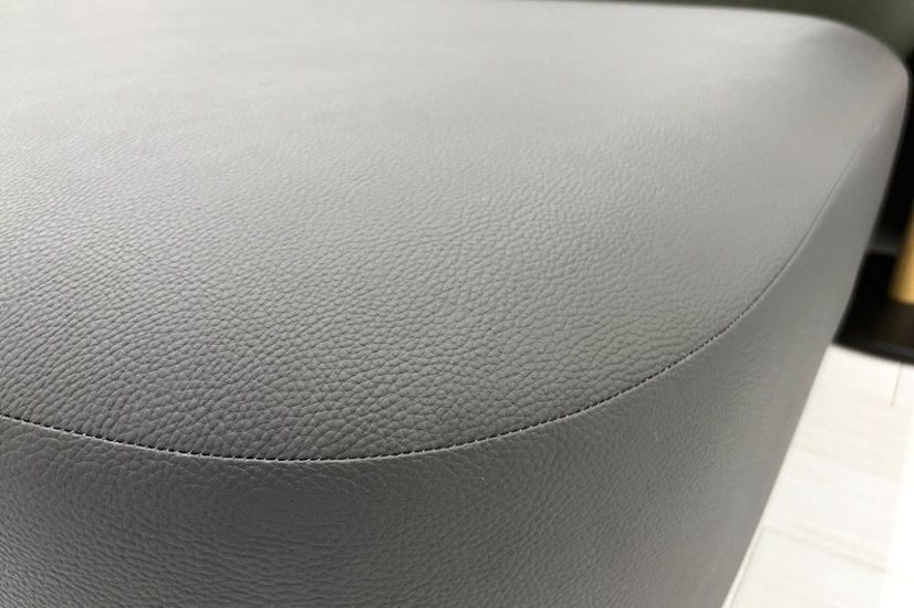 Viccarbe COMMON ヴィッカルベ ベンチテーブル 中古 応接ソファー ロビーソファー 深澤直人 中古オフィス家具画像