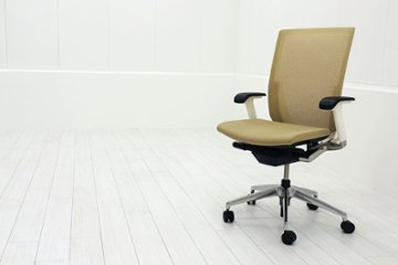 ヴェントチェア イトーキ Vento 2018年製 中古 OAチェア オフィスチェア 中古オフィス家具 KE-837JB-ZWY3 ベージュの画像