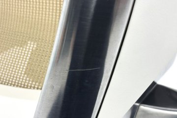 ヴェントチェア イトーキ Vento 2018年製 中古 OAチェア オフィスチェア 中古オフィス家具 KE-837JB-ZWY3 ベージュ画像