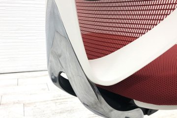 サブリナチェア 中古 オカムラ サブリナ Sabrina 2016年製 ハイバック メッシュ 中古オフィス家具 中古オフィスチェア C833BW-FSY9 レッド画像