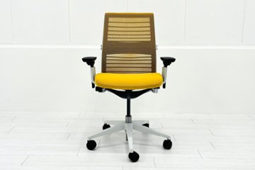 スチールケース シンクチェア 中古 2018年製 Steelcase Think 可動肘 中古オフィス家具 465A300 イエロー画像