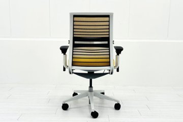 スチールケース シンクチェア 中古 2018年製 Steelcase Think 可動肘 中古オフィス家具 465A300 イエロー画像
