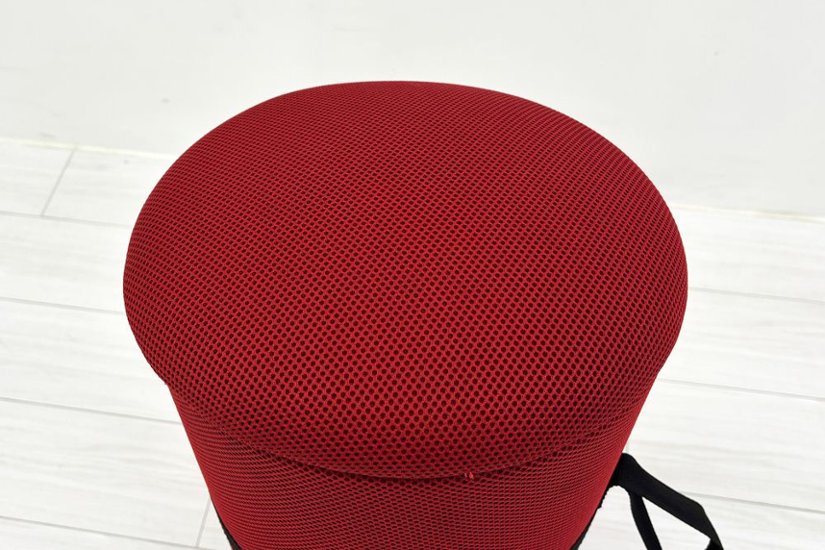 ウィルクハーン スタンドアップ Wilkhahn Stand-up ミーティングチェア 多目的チェア スツール 中古オフィス家具 レッド画像