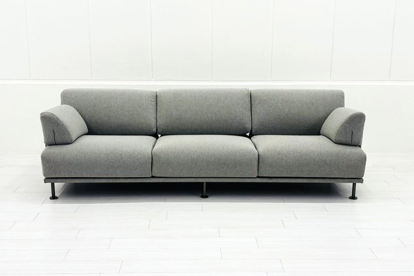 カッシーナ イクスシー テーマ 中古 Cassina IXC. THEMA ソファー 3人用ソファー 中古オフィス家具 2500/850/770画像