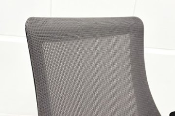 イトーキ エフチェア 2019年製 中古 オフィスチェア ハイバックメッシュ 可動肘 事務椅子 ITOKI 中古オフィス家具 ライトグレー画像