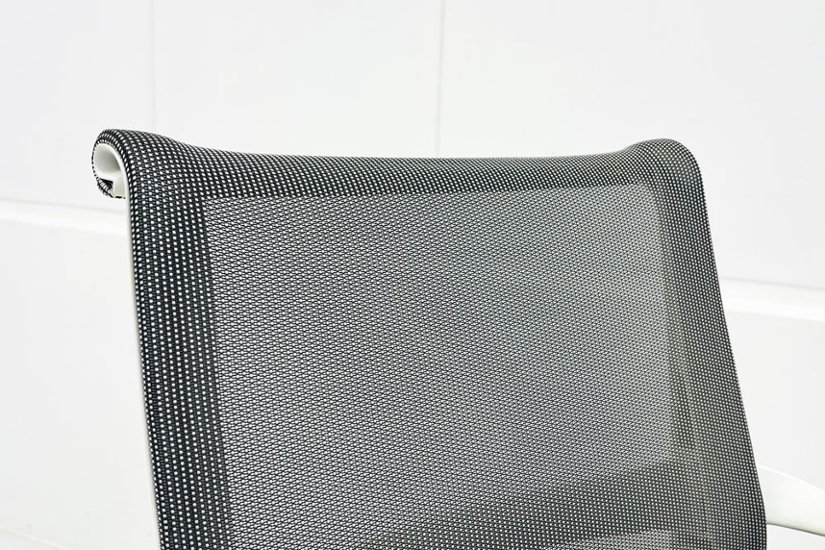Herman Miller Setu Chair ハーマンミラー セトゥーチェア 中古 マルチパーパスチェア 肘付 ５本脚タイプ リボンアーム グレー画像