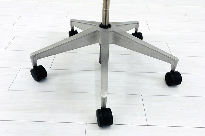Herman Miller Setu Chair ハーマンミラー セトゥーチェア 中古 マルチパーパスチェア 肘付 ５本脚タイプ リボンアーム グレー画像