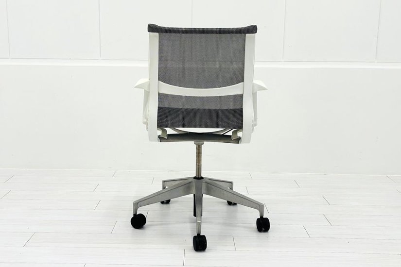 Herman Miller Setu Chair ハーマンミラー セトゥーチェア 中古 マルチパーパスチェア 肘付 ５本脚タイプ リボンアーム グレー画像