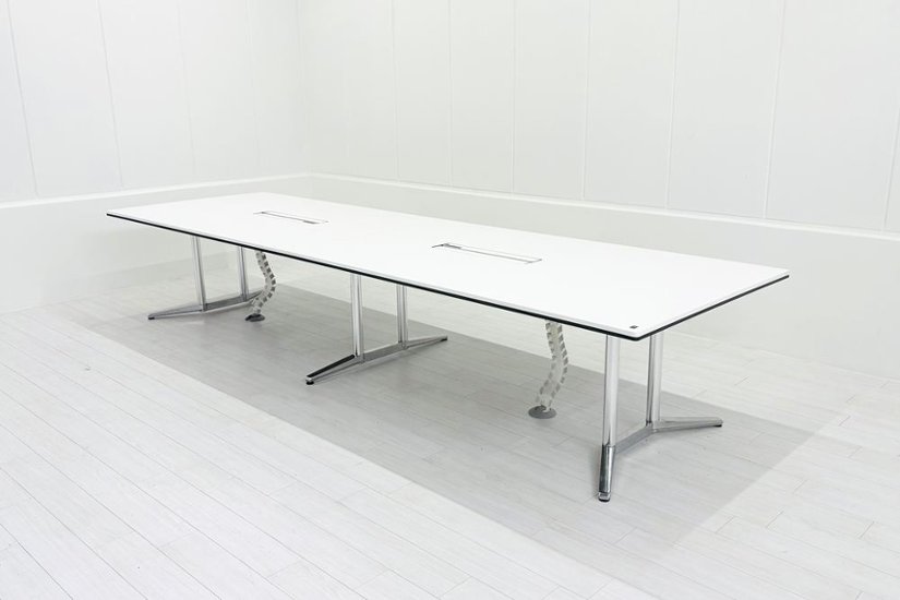【ポリッシュ脚ピカピカ磨き有！】オカムラ ラティオ 中古 幅4000 大型会議テーブル ミーティングテーブル RATIO 中古オフィス家具 4000/1200/720 ホワイト画像