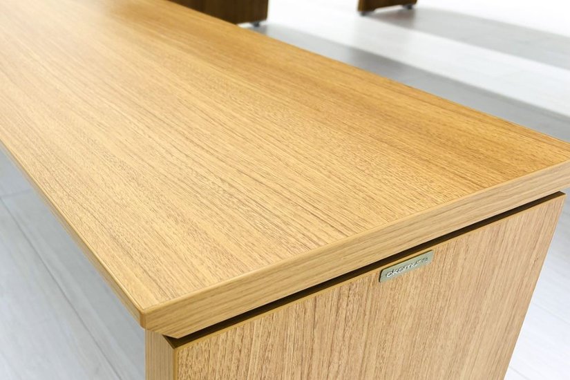オカムラ プロセルバ ミーティングテーブル ベンチ 【3点セット】 中古 Proselva 中古オフィス家具 幅1800画像
