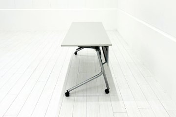 オカムラ ネスティア 中古 フォールディングテーブル ミーティングテーブル 折りたたみテーブル 中古オフィス家具 1800/600/700画像