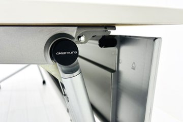 オカムラ ネスティア 中古 フォールディングテーブル ミーティングテーブル 折りたたみテーブル 中古オフィス家具 1800/600/700画像
