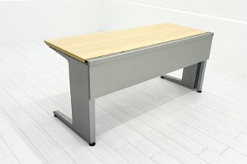 インクルード 平机 幅1600 中古 平デスク イトーキ 中古机 平デスク 事務机 中古オフィス家具 1600/660/720画像