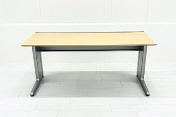 インクルード 平机 幅1600 中古 平デスク イトーキ 中古机 平デスク 事務机 中古オフィス家具 1600/660/720画像